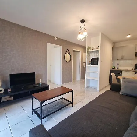 Lejlighed Beau Soleil - Avec Parking Et Piscine - Proche Airport *